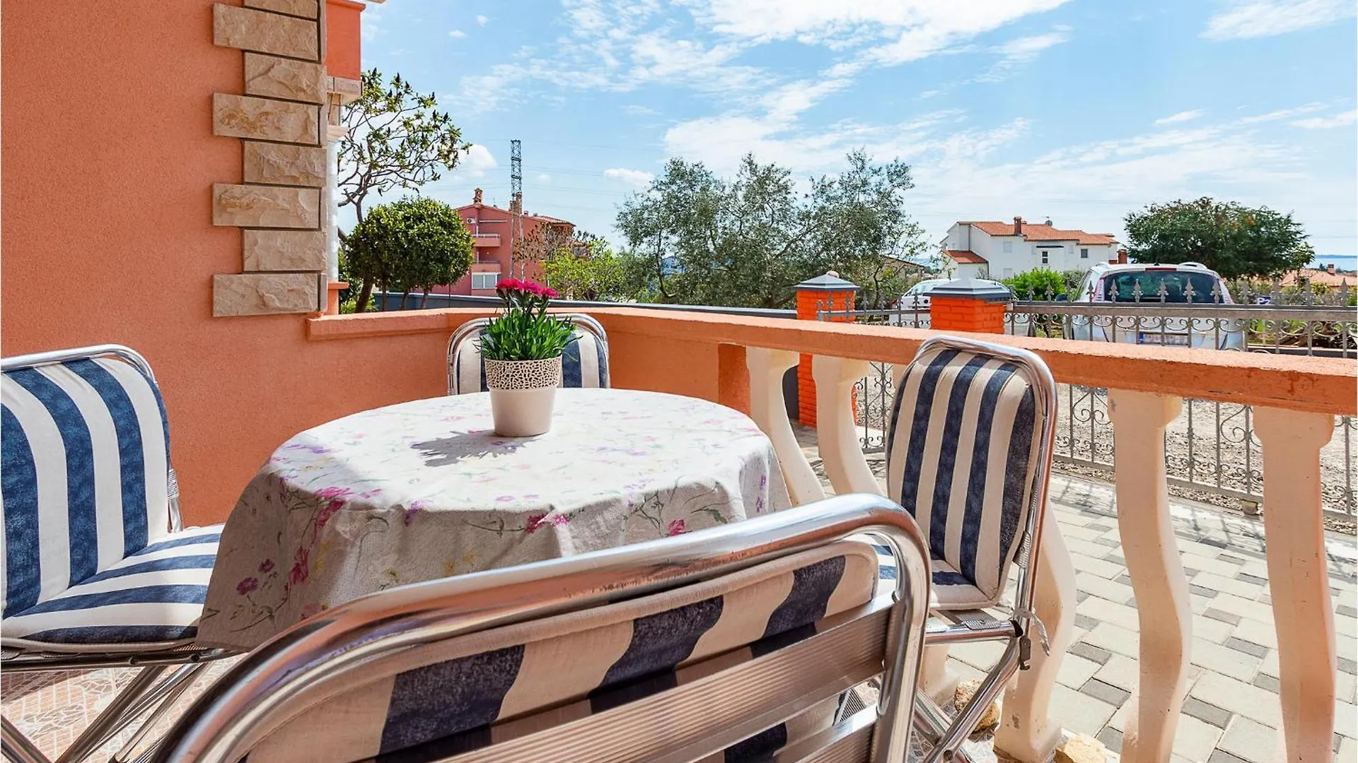 Gorgeous Apartment In Betiga With Wifi Barbariga